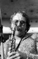 Badstrand 1975 popconcert saxofoon.jpg